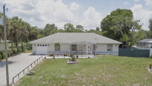 Lehigh Acres House: 517 Plumosa Ave
