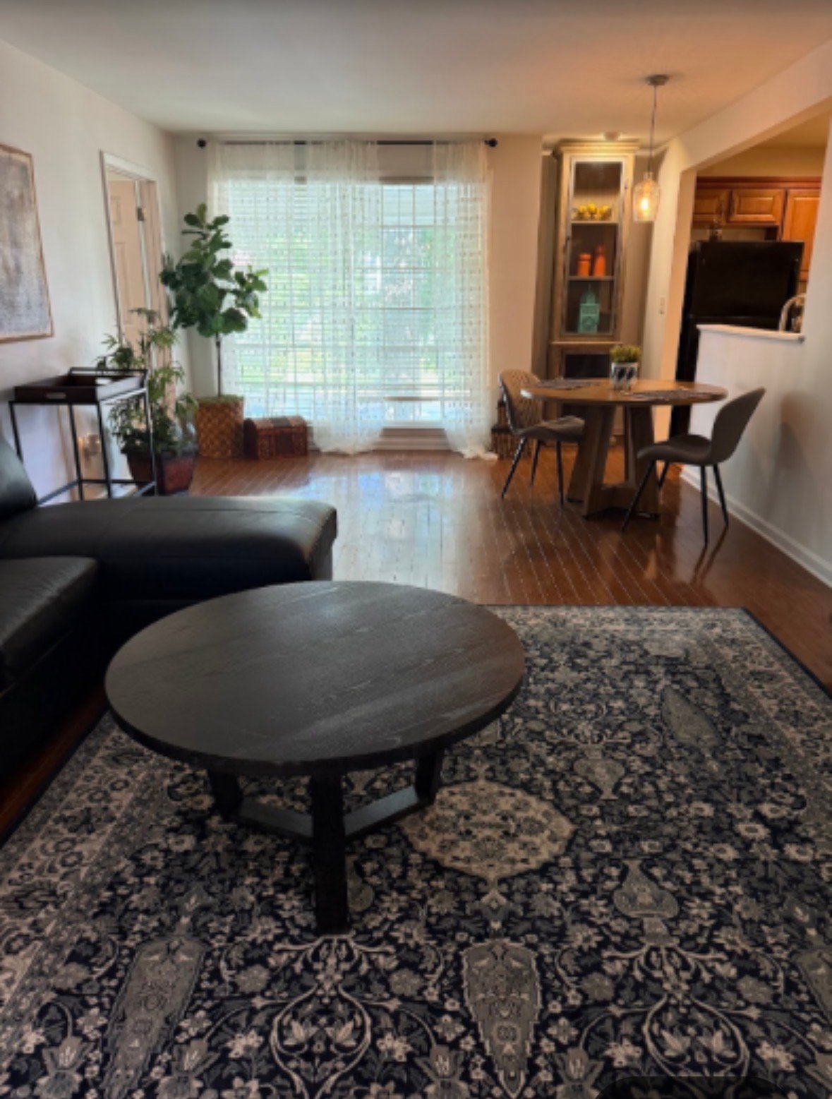 Memphis House: 210 s. McLean