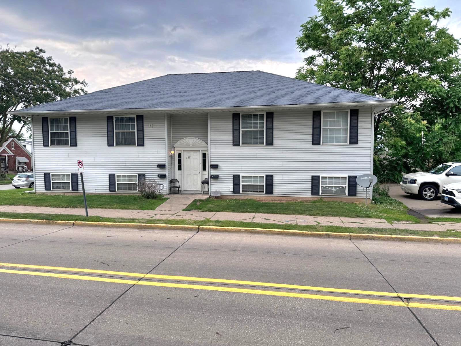 Silvis Apartment: 1113 2nd Ave