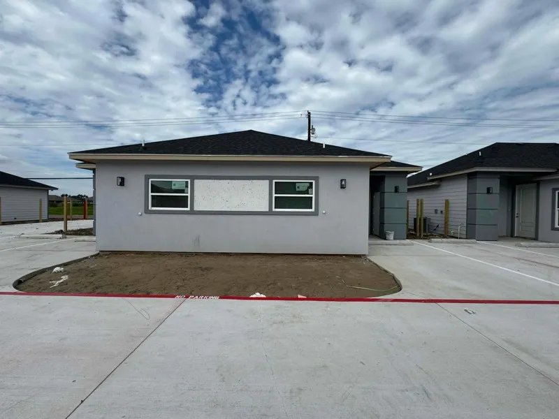 Harlingen Apartment: 1802 Atrium Place Dr