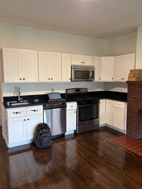 Albany Apartment: 205 Ontario St