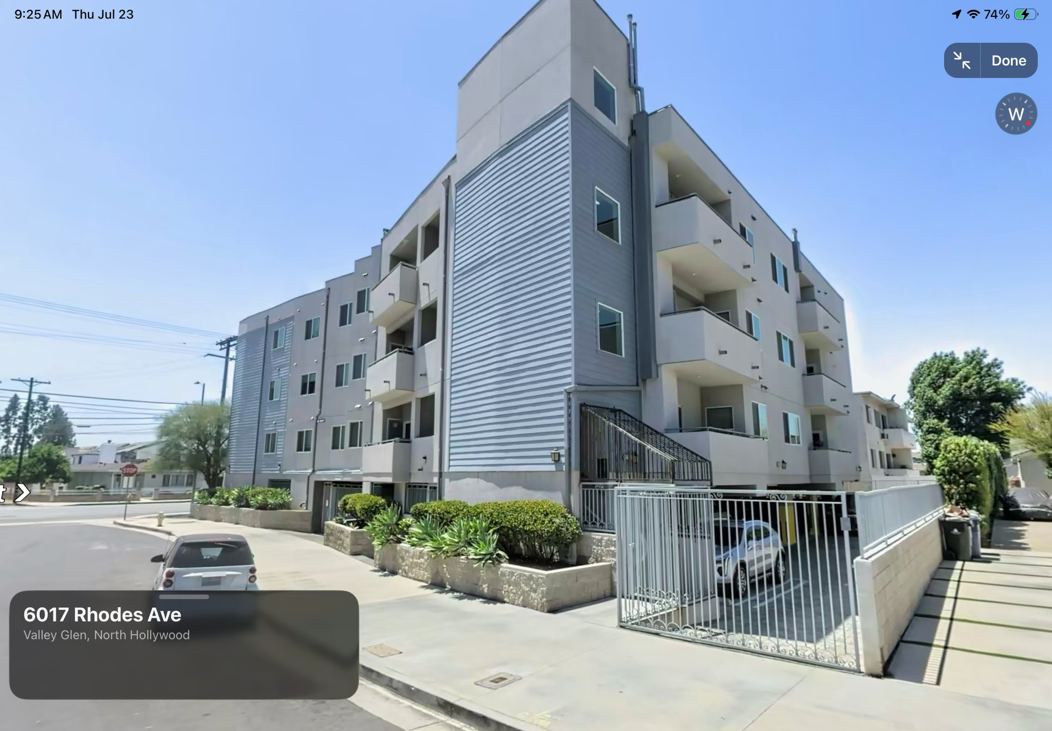 North Hollywood Condo: 12405 W Oxnard St