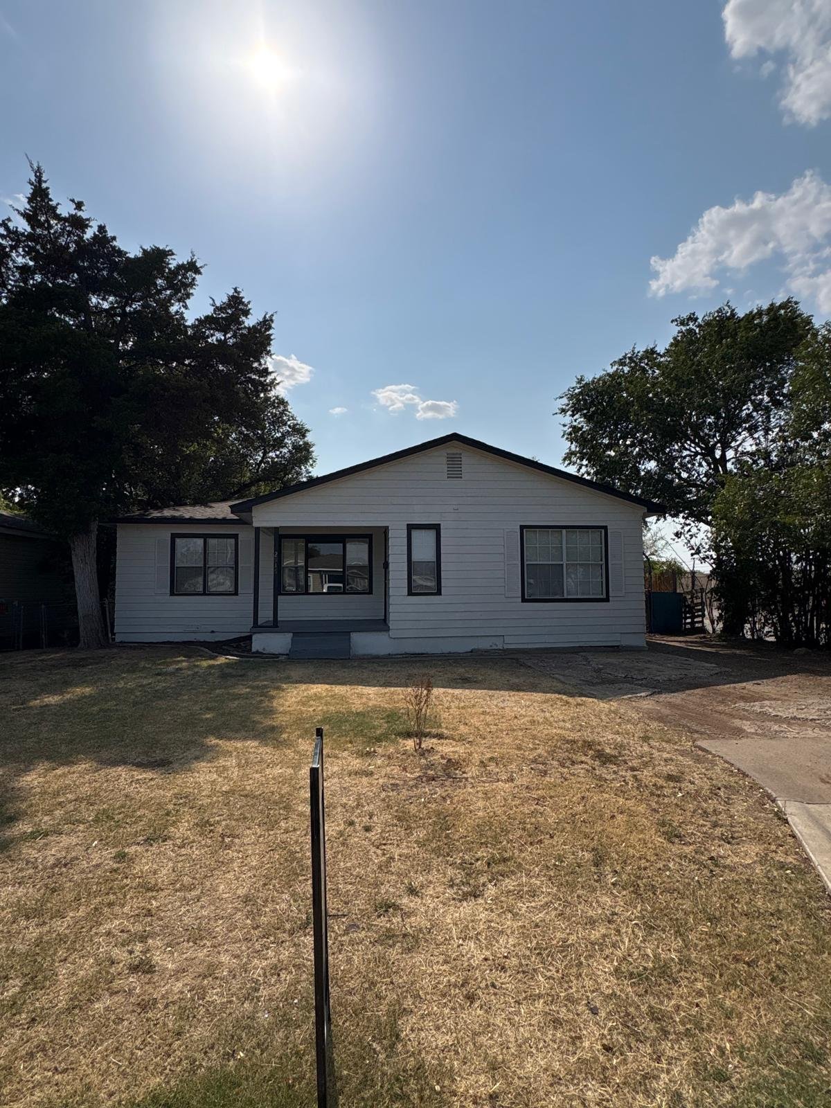Lawton House: 2916 NW Prentice Ave