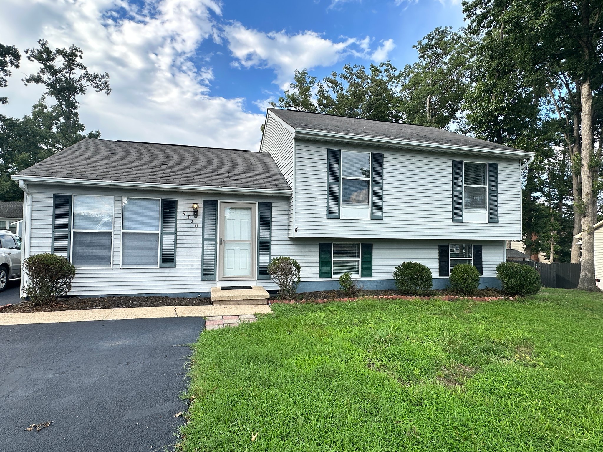 Glen Allen House: 9310 Coleson Rd