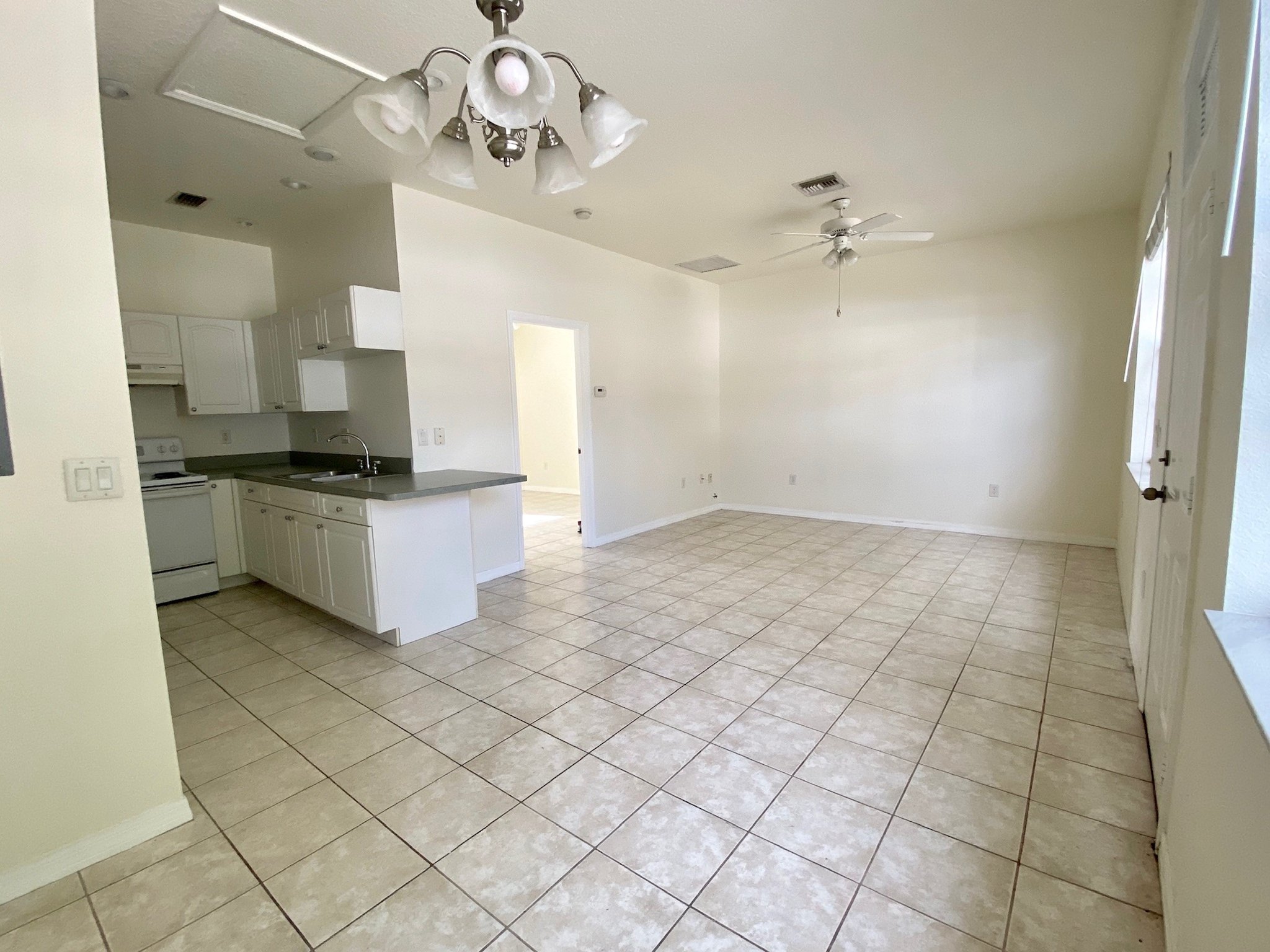 SEBRING Apartment: 2800 SR 17 N