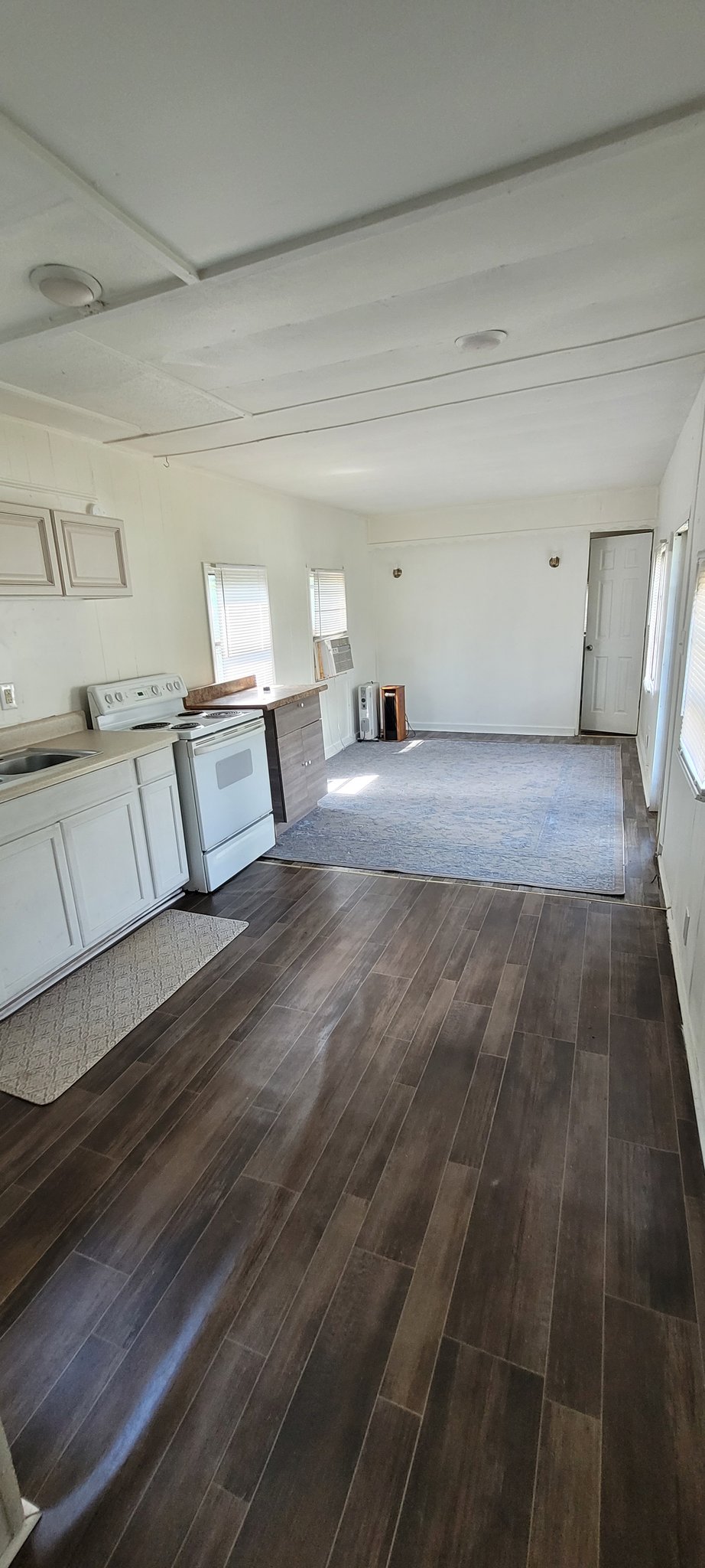 Warner Robins Other: 437 holt ave