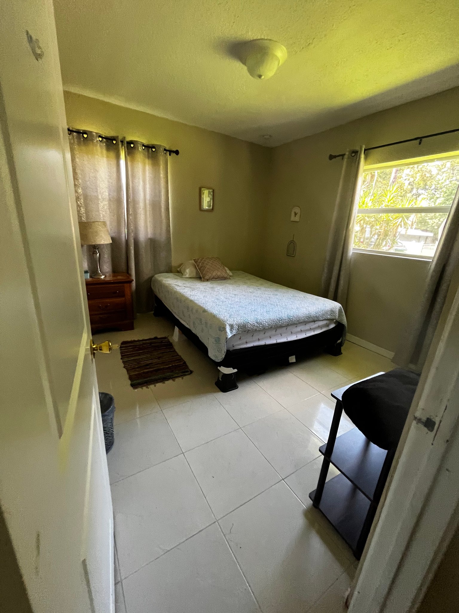 Daytona Beach Single Room: 435 Dorothy Ave