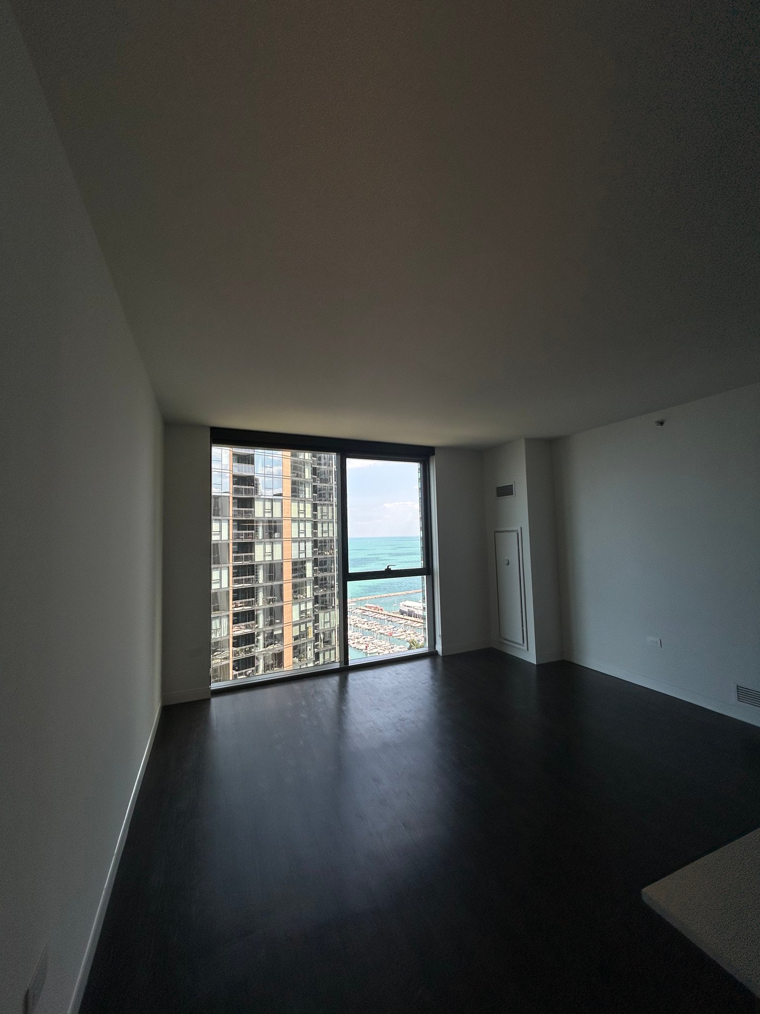 Chicago Condo: 458 E Waterside Dr