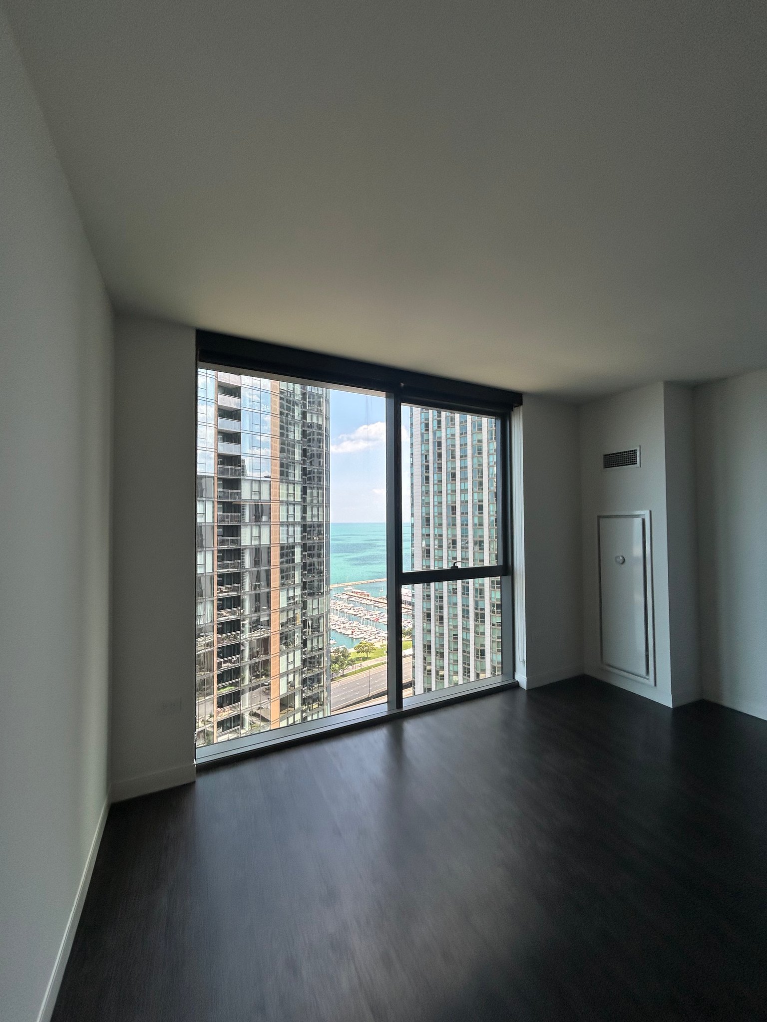 Chicago Condo: 458 e waterside