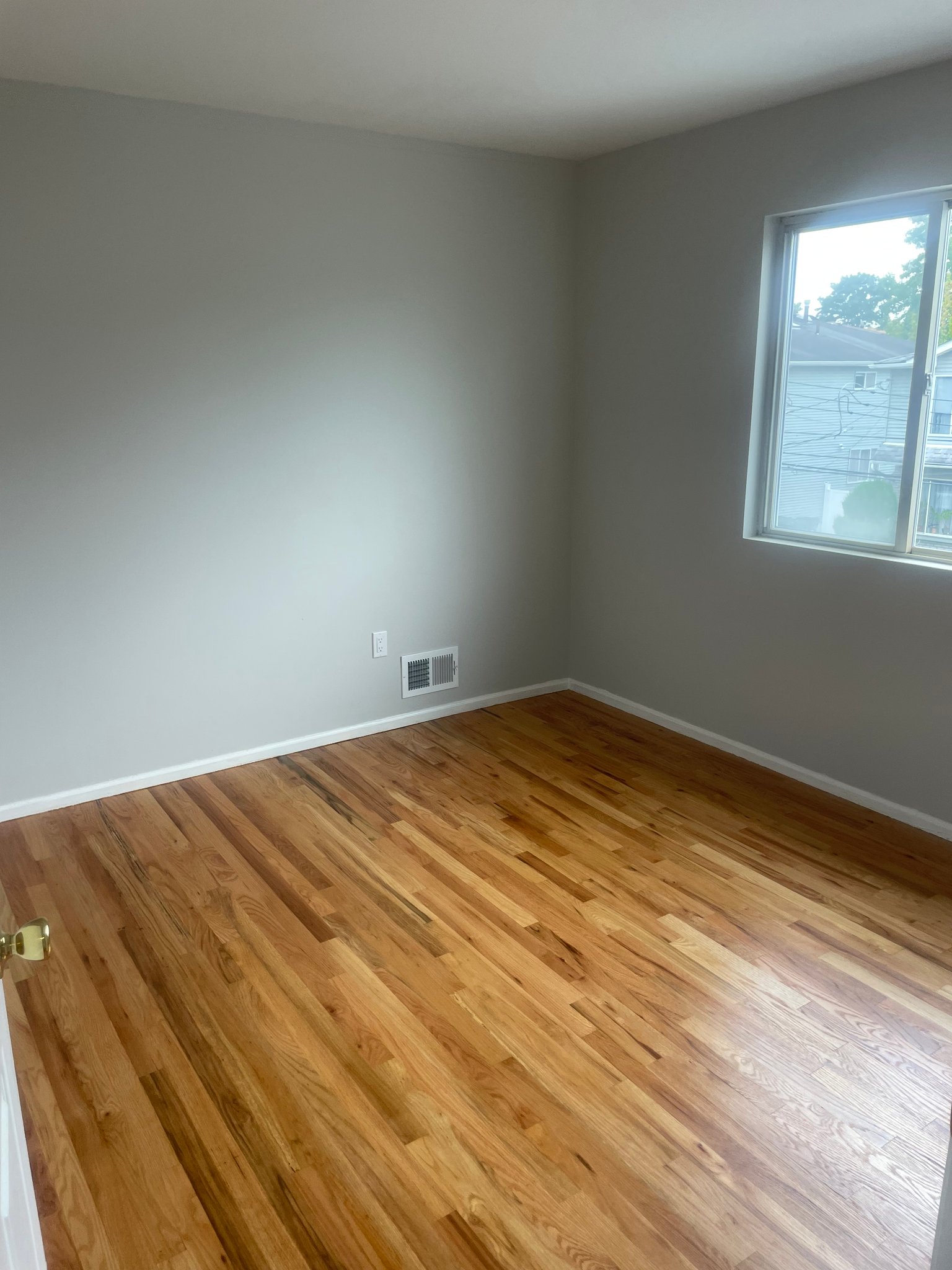 Staten Island Townhome: 22 Ovas Ct