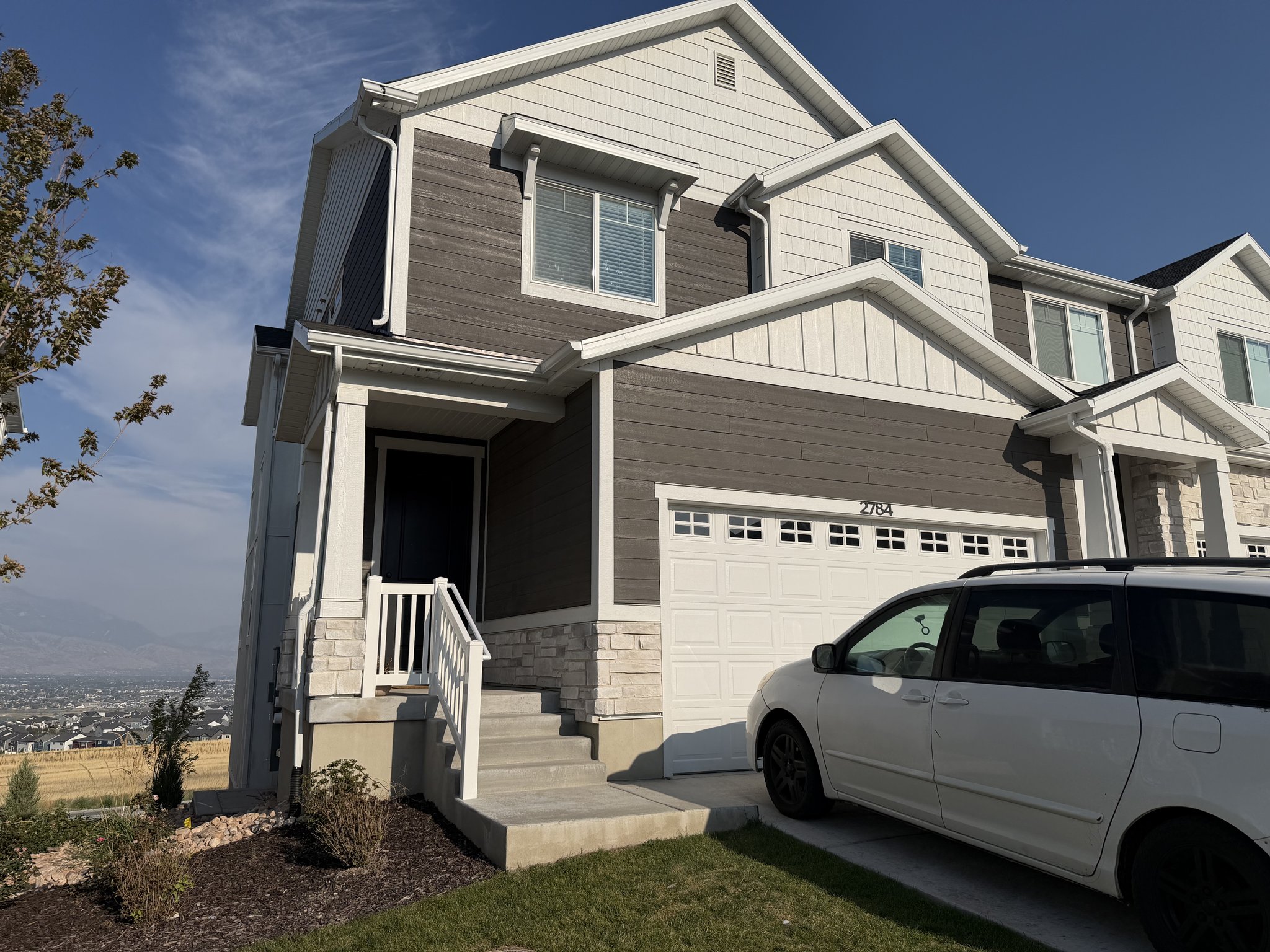Saratoga Springs Townhome: 2784 N Blue Dawn Ln