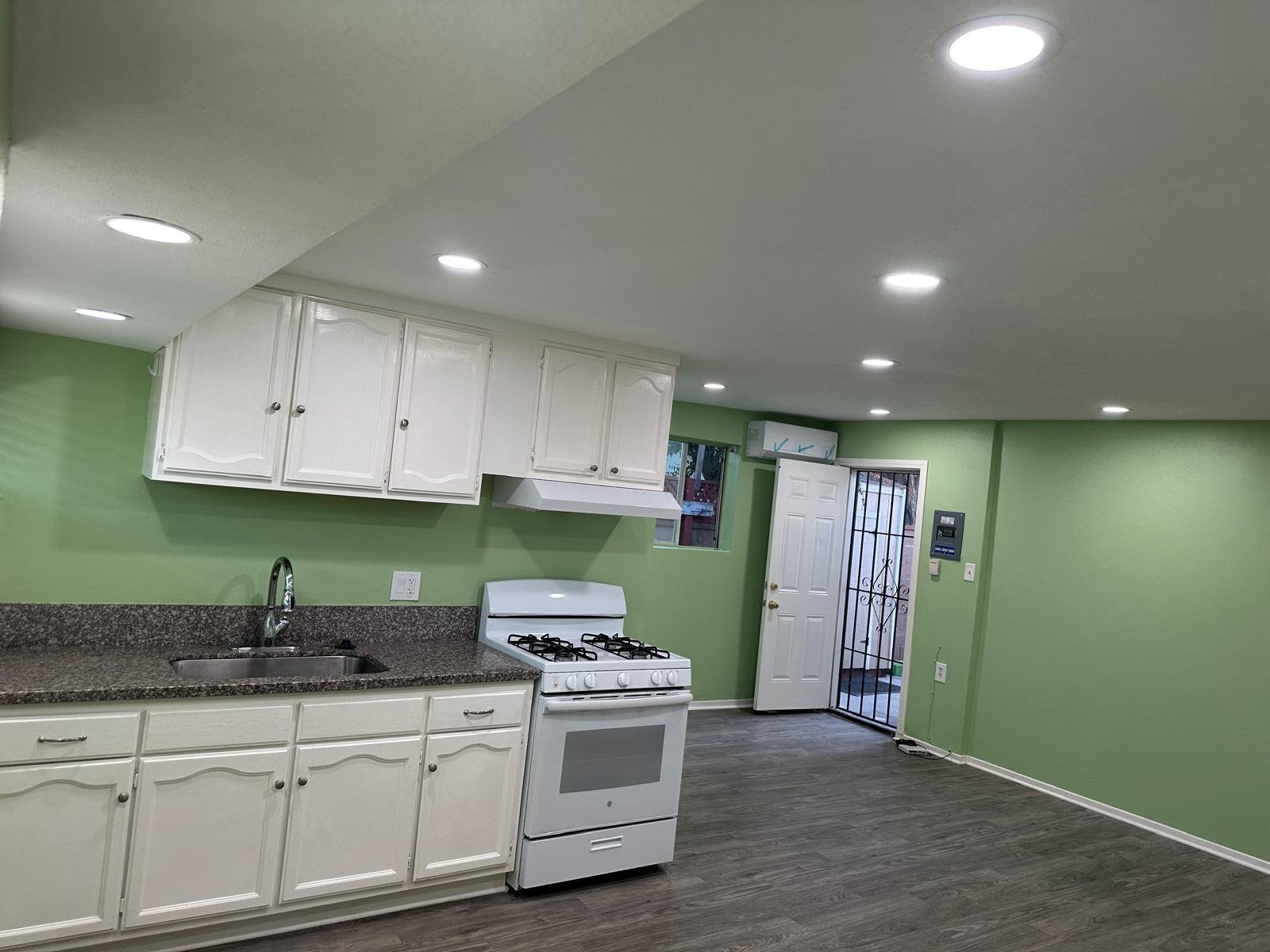West Covina House: 1317 S Ardilla Ave