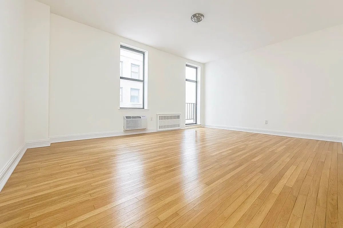 New York Apartment: 201 E 12th St