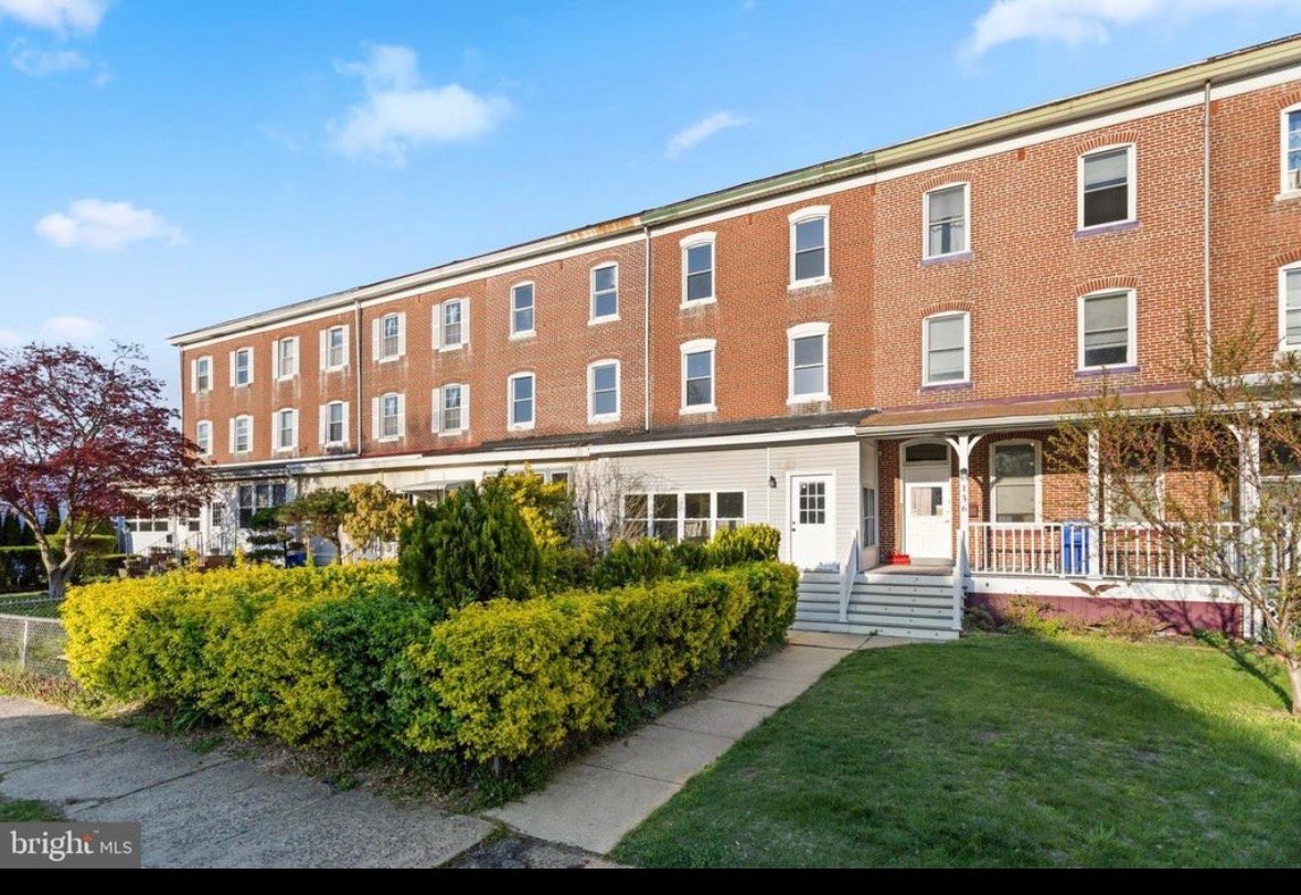 Roebling Townhome: 45 Railroad Ave