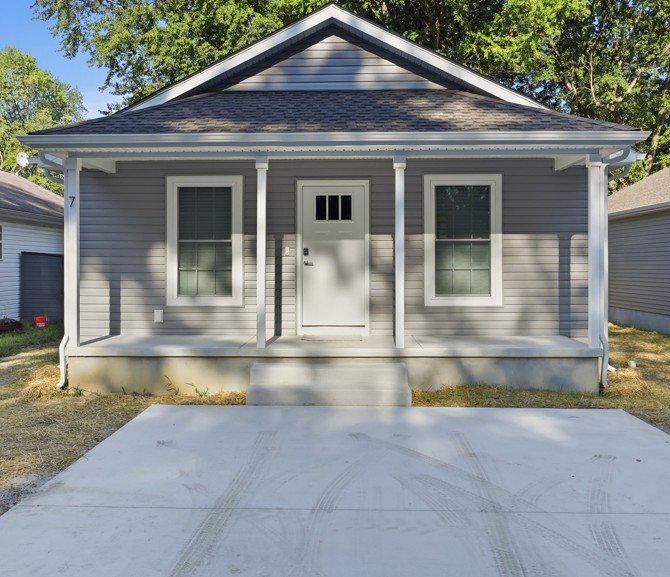 Harrington House: 7 New St.