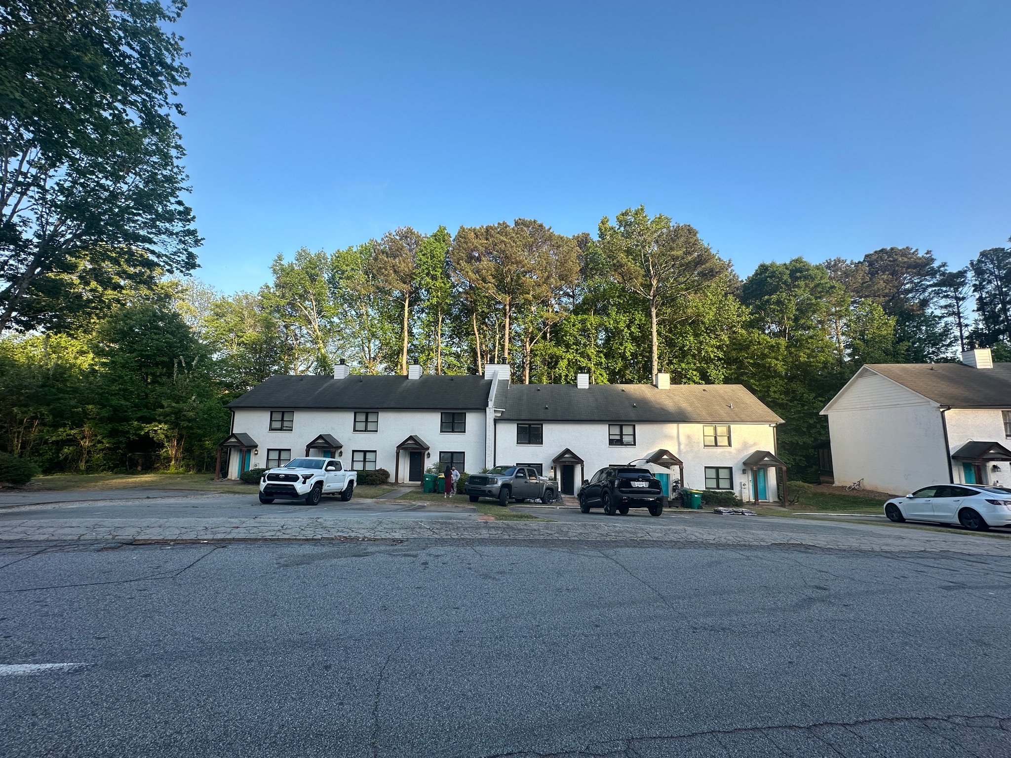 Lilburn Townhome: 826 Burns Walk CT