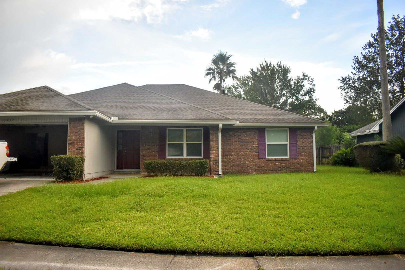 JACKSONVILLE House: 10439 Inverness Dr