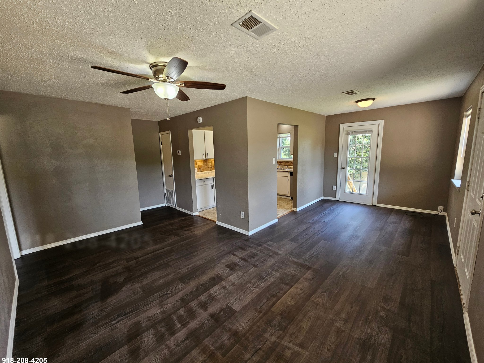 Van Buren Multiplex: 1601 N Hills Blvd