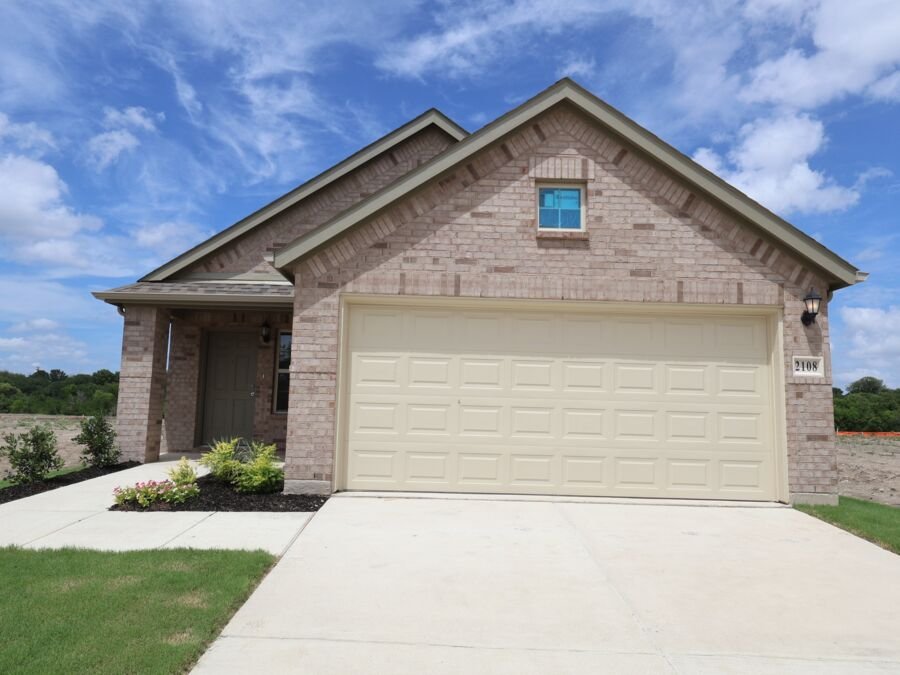 Mesquite House: 2108 Osage Trl