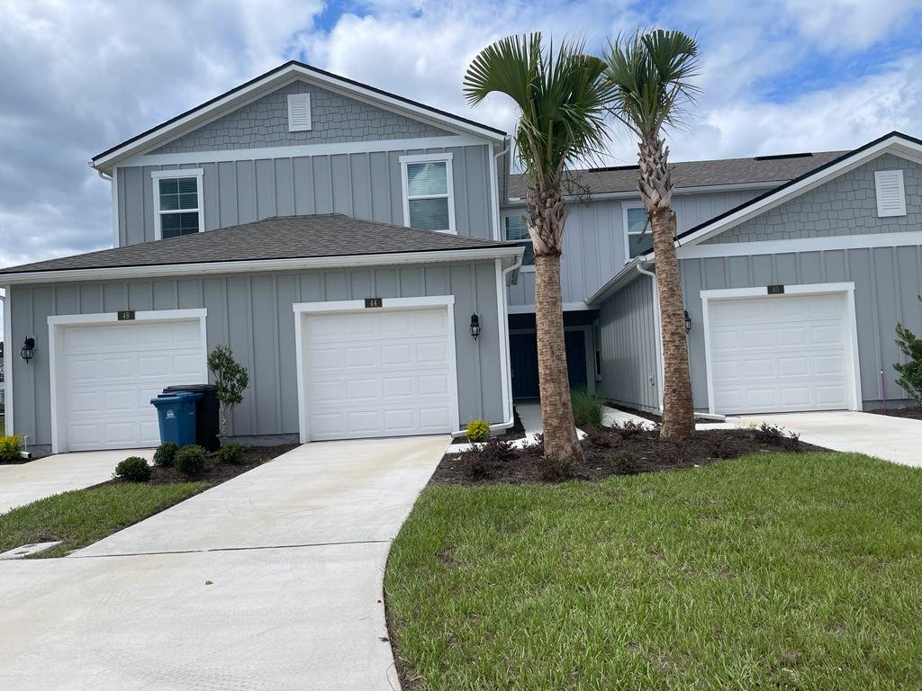 st augustine Townhome: 44 pomona way