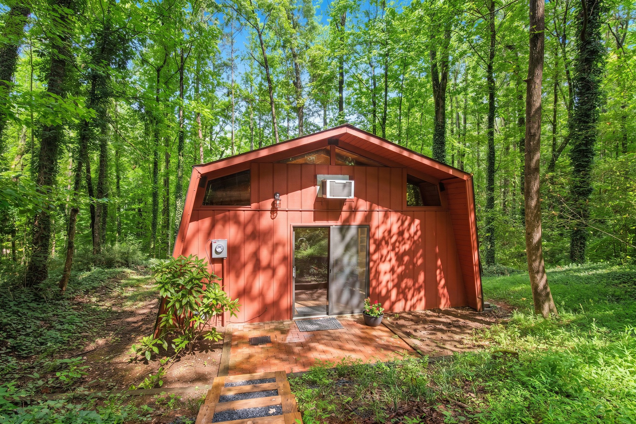 Canton House: 170 Sunset Place