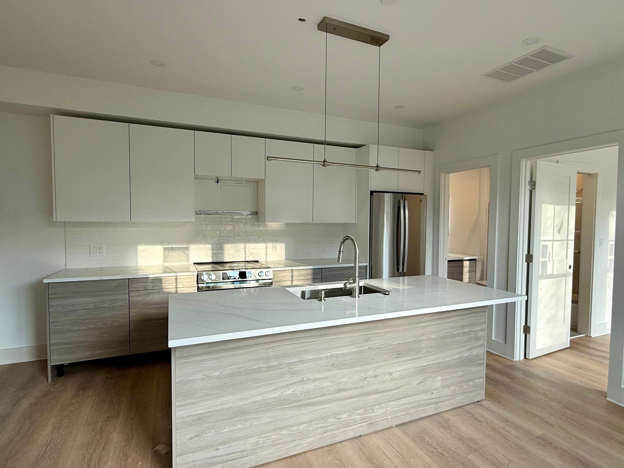 NEWTON Apartment: 47 Chase St