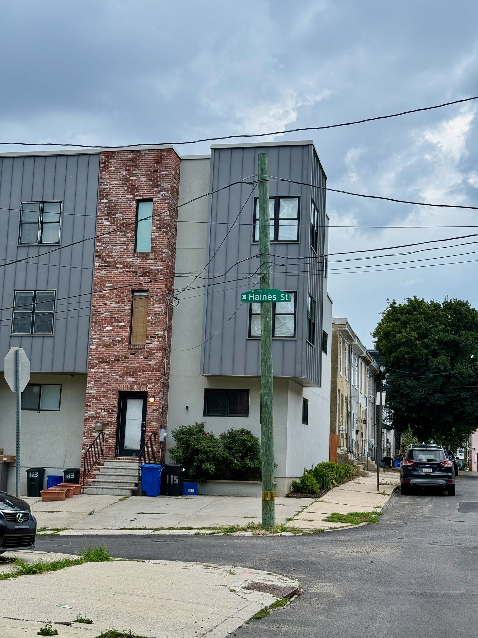 Philadelphia Townhome: 115 Haines St
