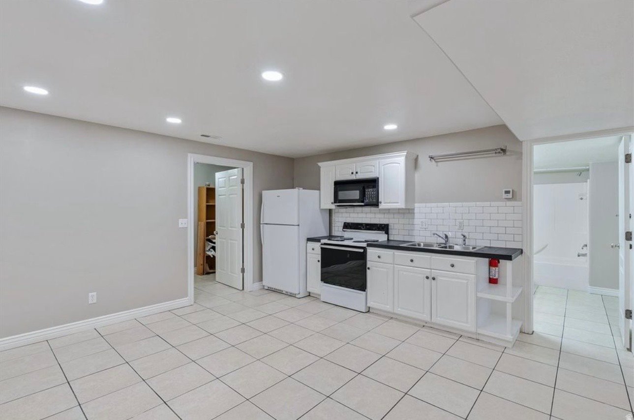Lehi Apartment: 1262 N Circle Cv