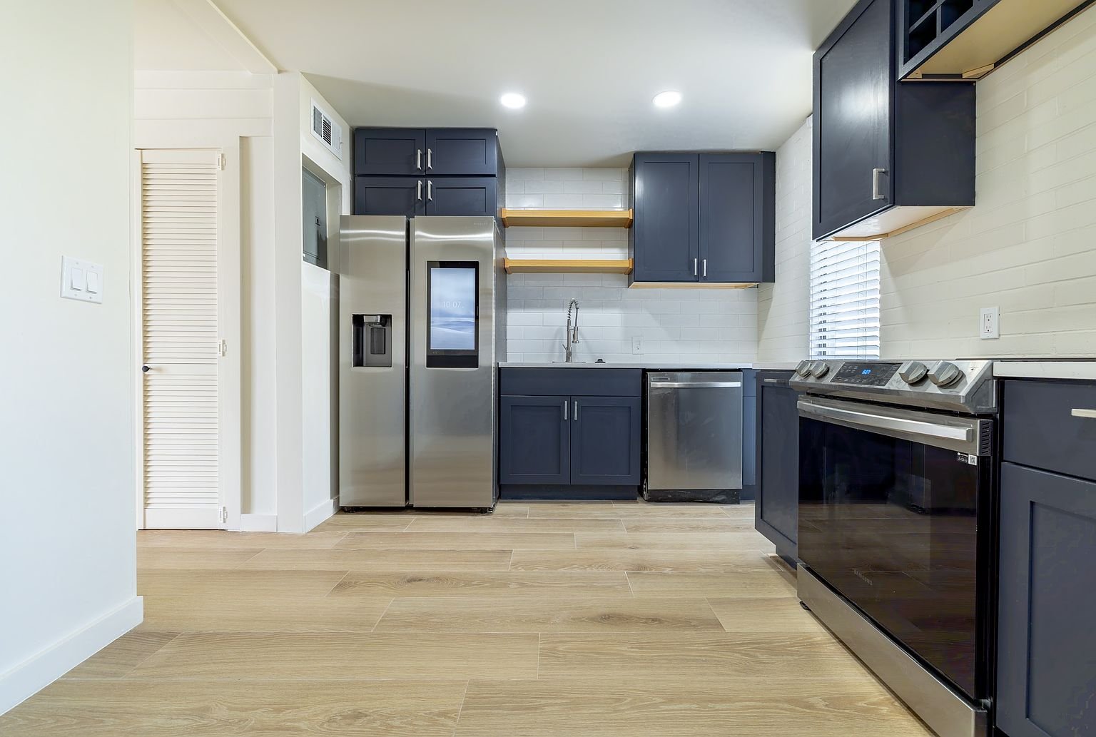 Neptune Beach Condo: 901 Ocean Blvd 64