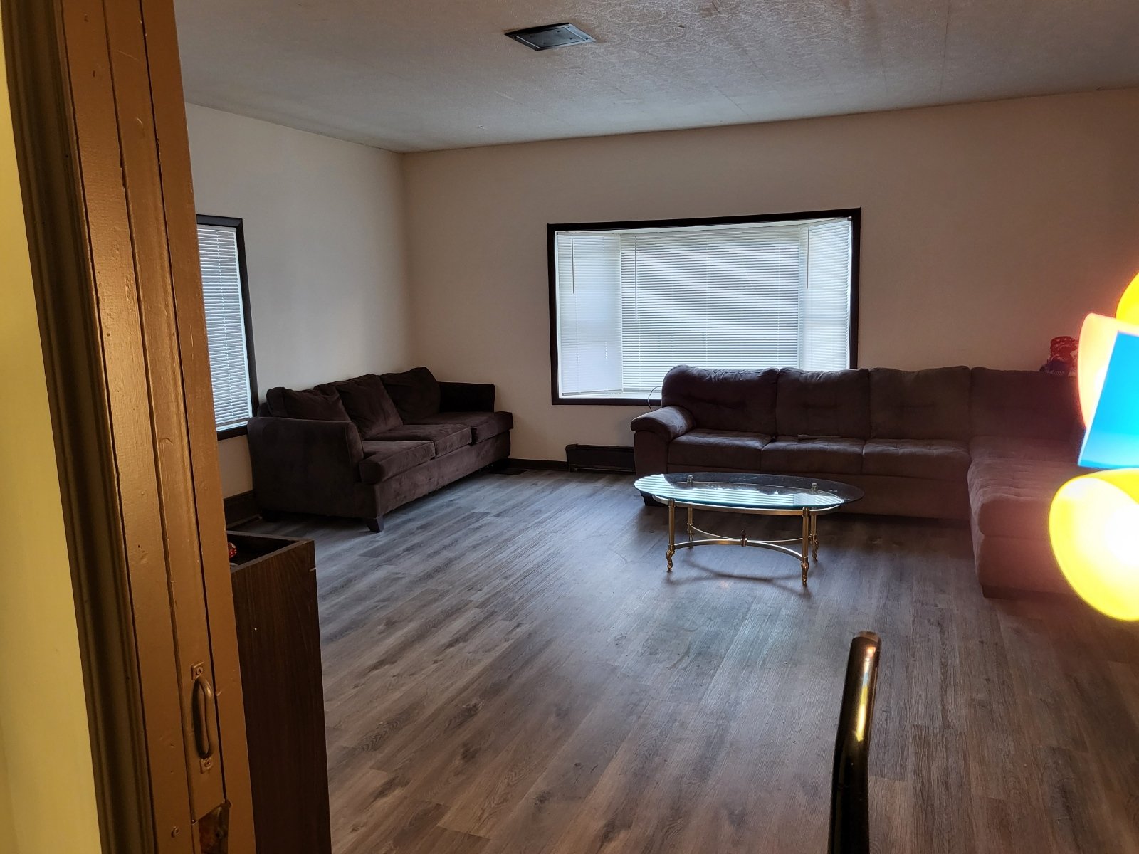 Niagara Falls Apartment: 8028 Buffalo Ave