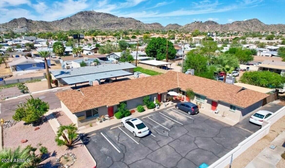 phoenix Multiplex: 1420 E Brown St