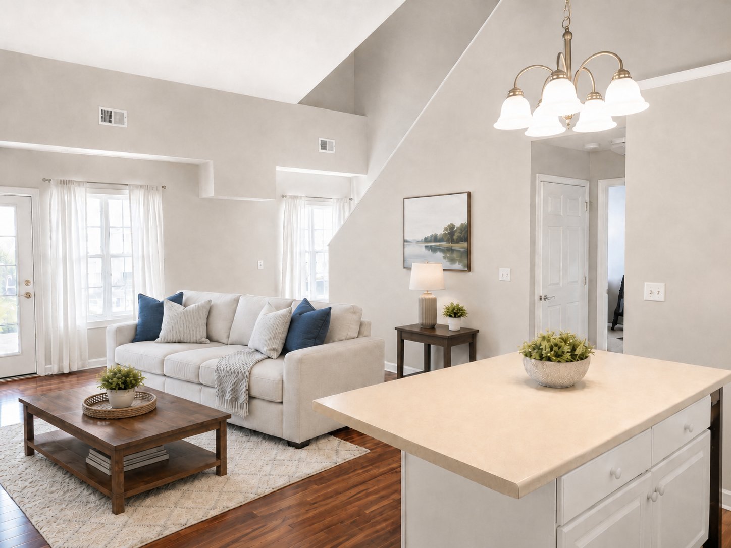Rochester Condo: 841 37th Ave NW