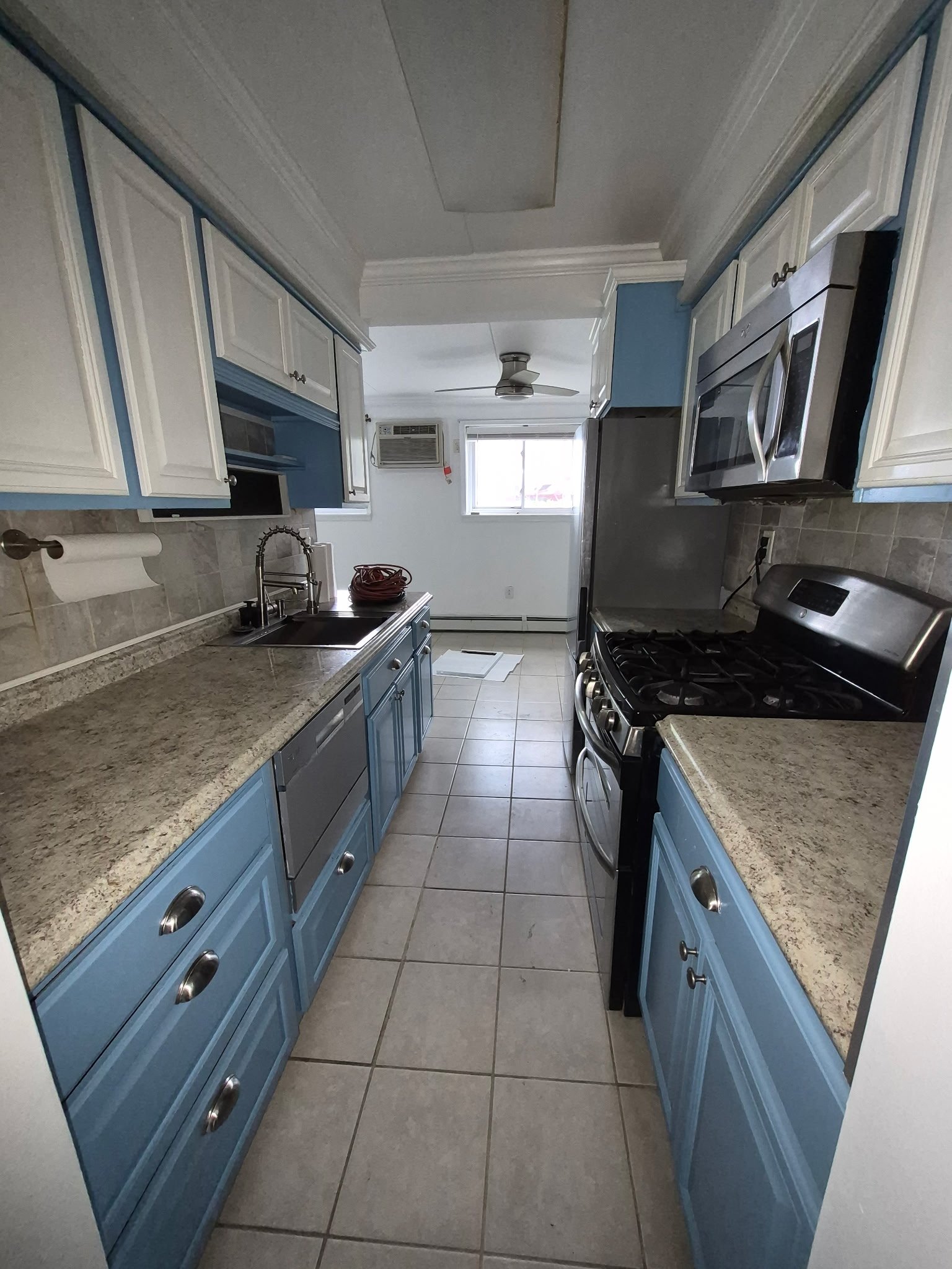 philadelphia Apartment: 110 Byberry Rd, Philadelphia, PA 19116