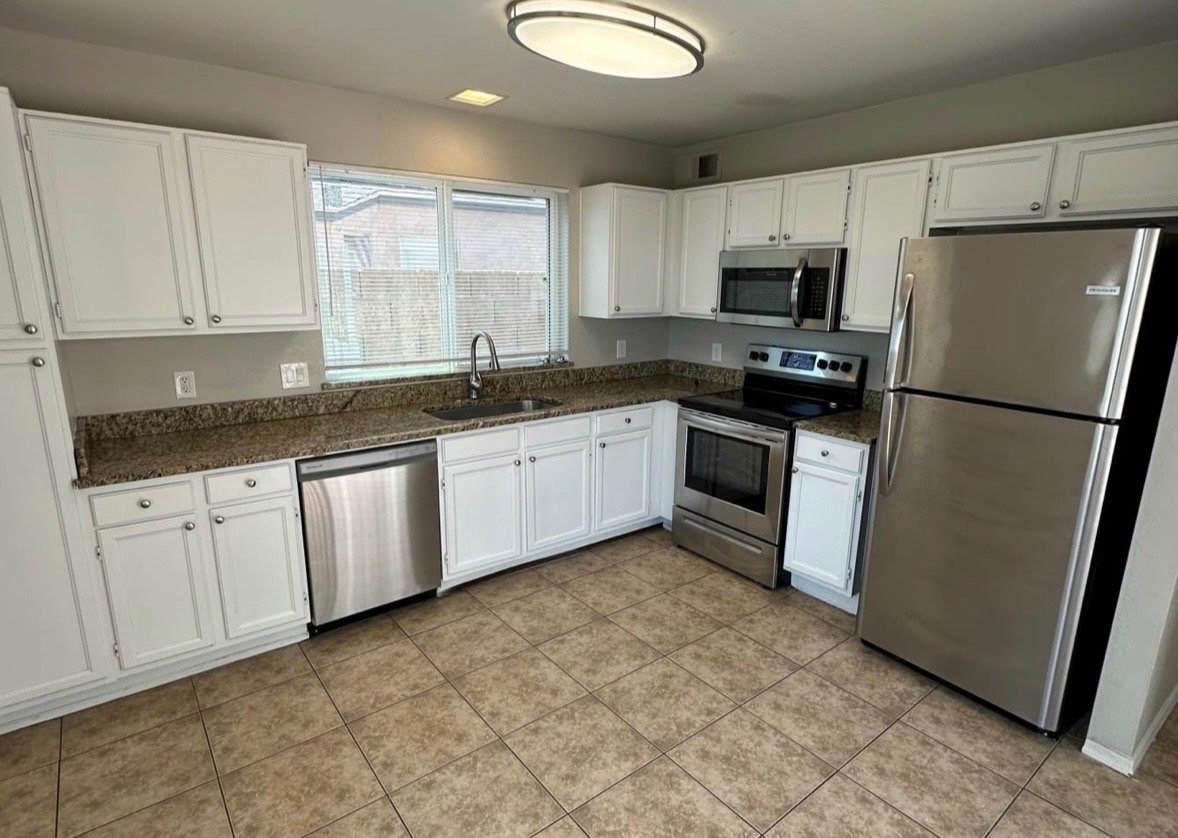 goodyear House: 176 N 166th Ln