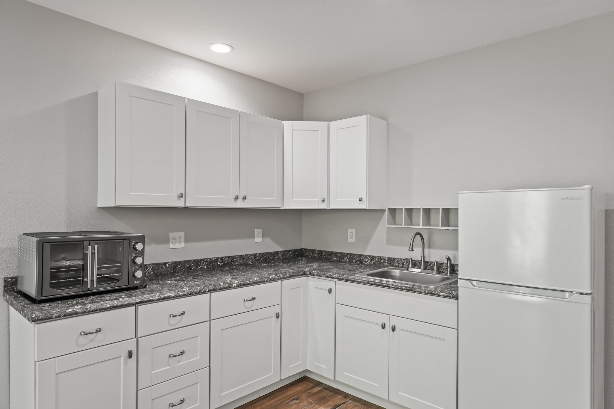 Colorado Springs Single Room: 2731 Avalanche HTS