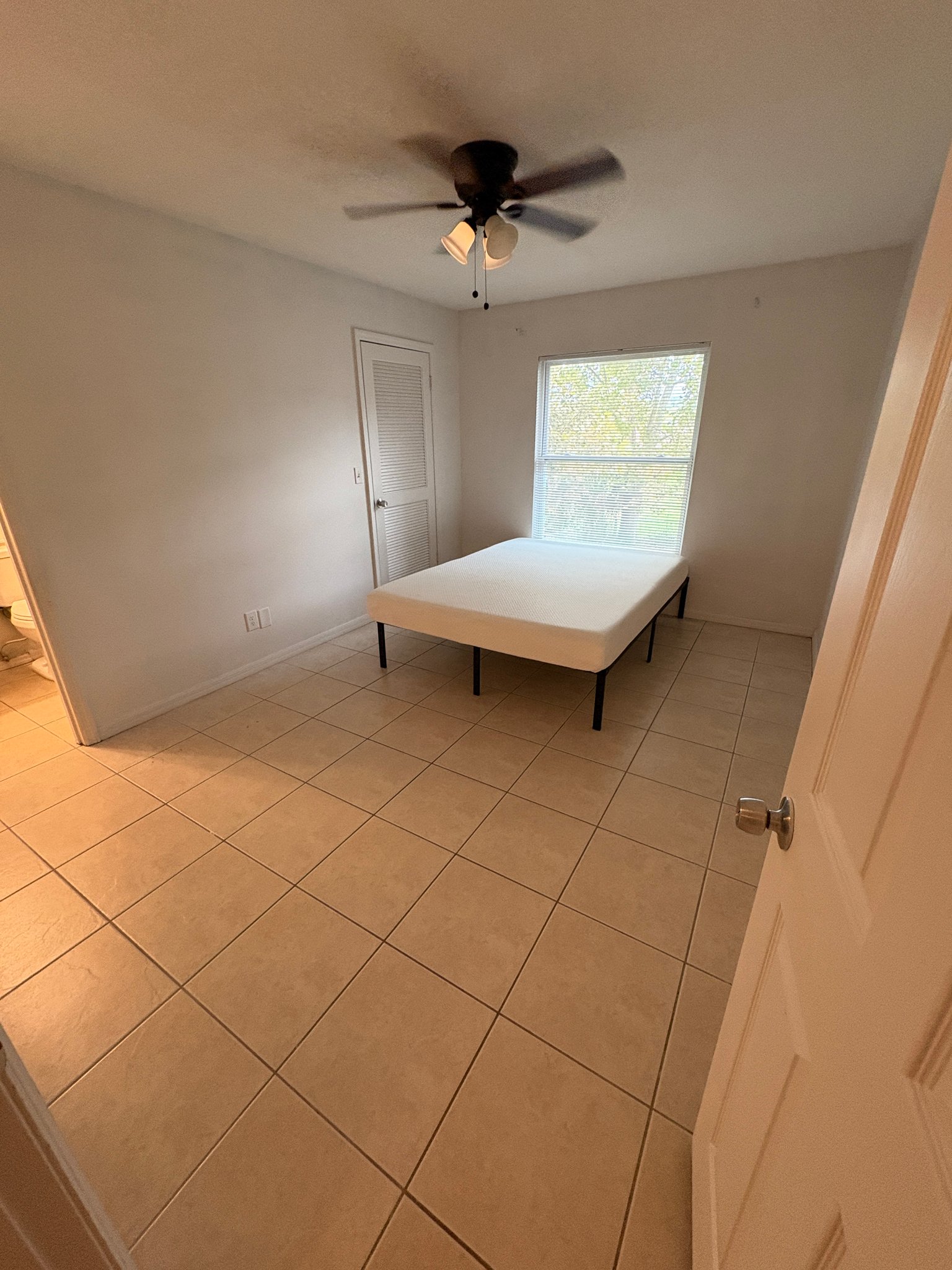 Minneola Multiplex: 243 Ridgecrest Loop