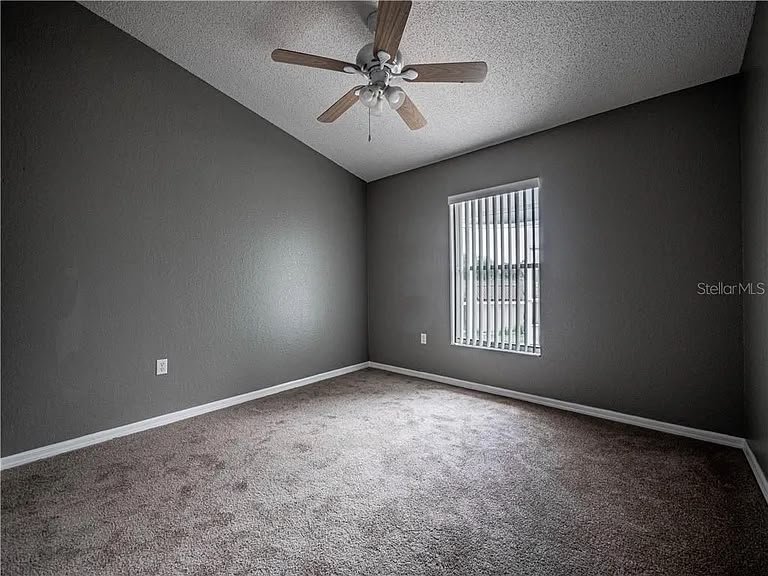 Lakeland House: 8033 Apple Blossom Dr