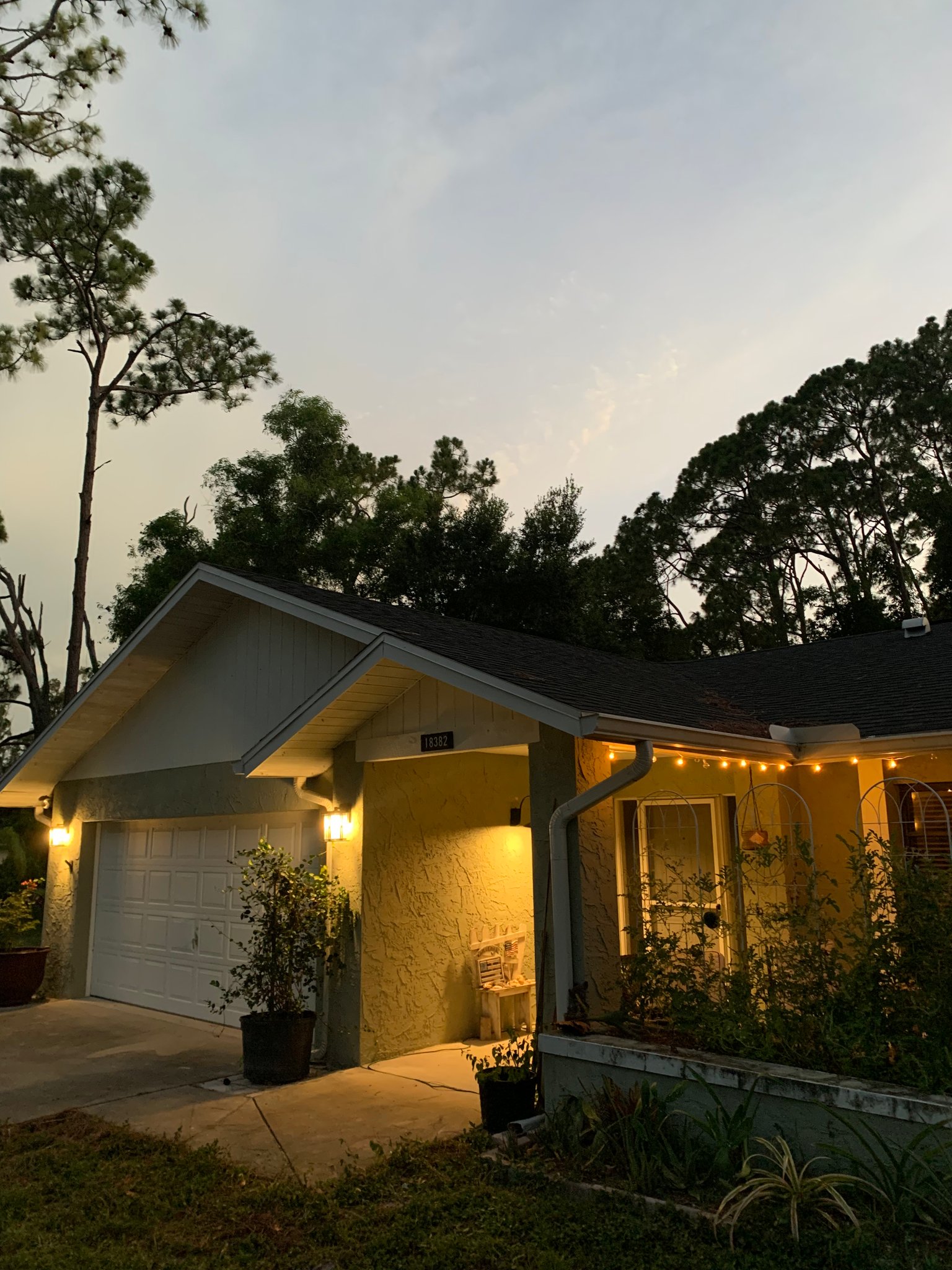 Fort Myers House: 18382 Riccardo Rd