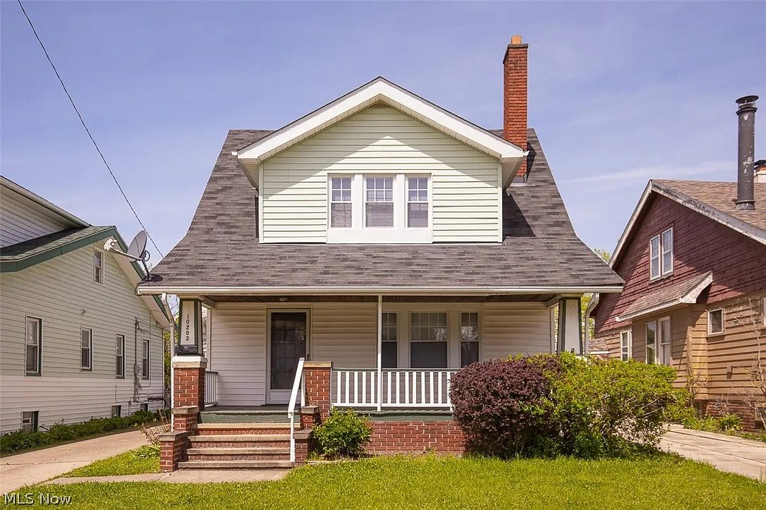 Garfield Heights House: 10203 Greenview Ave