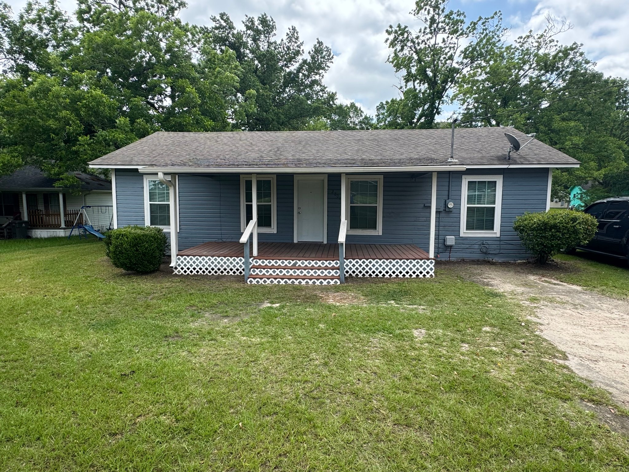 Lufkin House: 2801 S Chestnut St