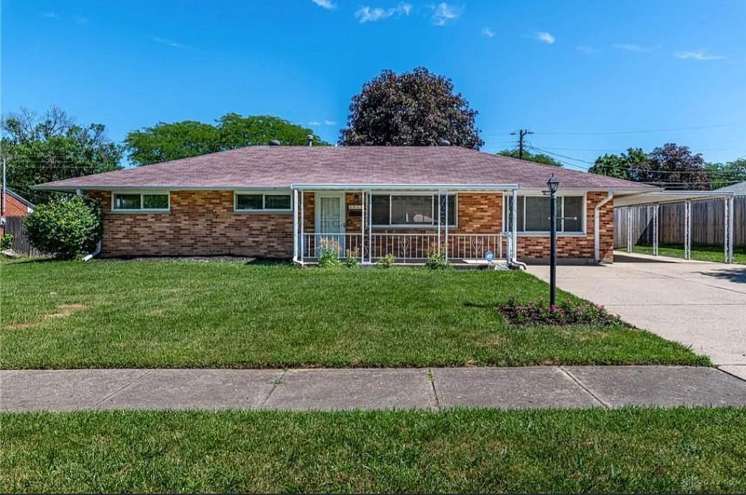 Dayton House: 1841 Mattis Dr