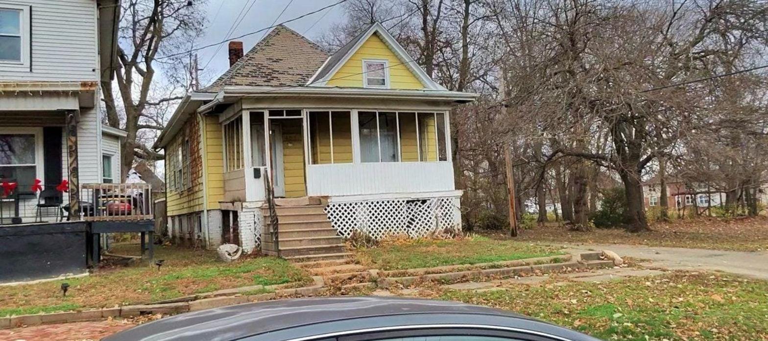 Peoria House: 406 Morton St