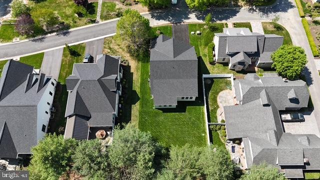 Easton House: 7015 Cheston Way