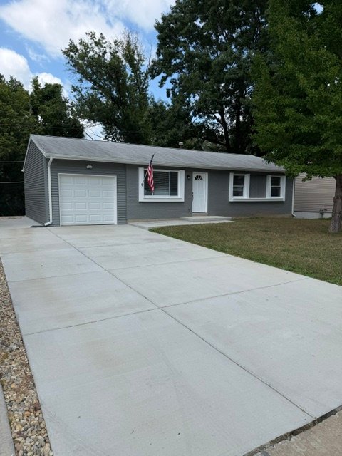 saint charles House: 3623 saint alban drive