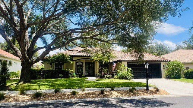 Sarasota House: 5541 Eastwind Dr