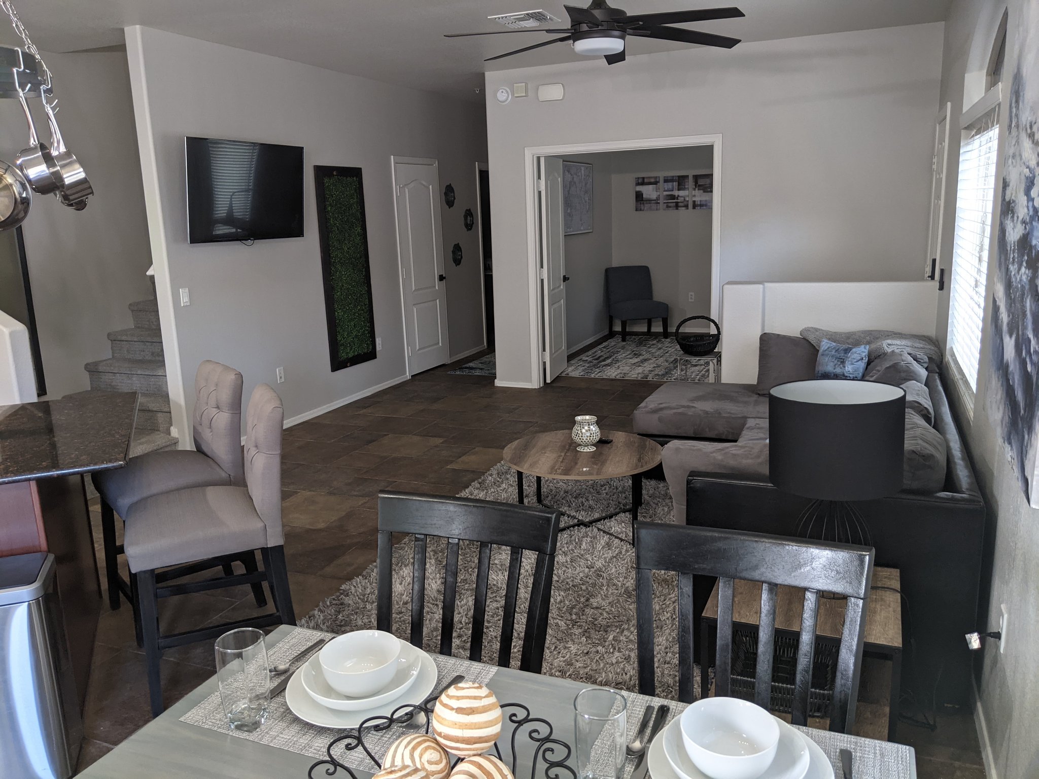 Tempe Townhome: 280 S Evergreen Rd