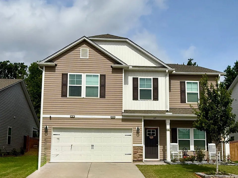 SIMPSONVILLE House: 125 strongridge trail