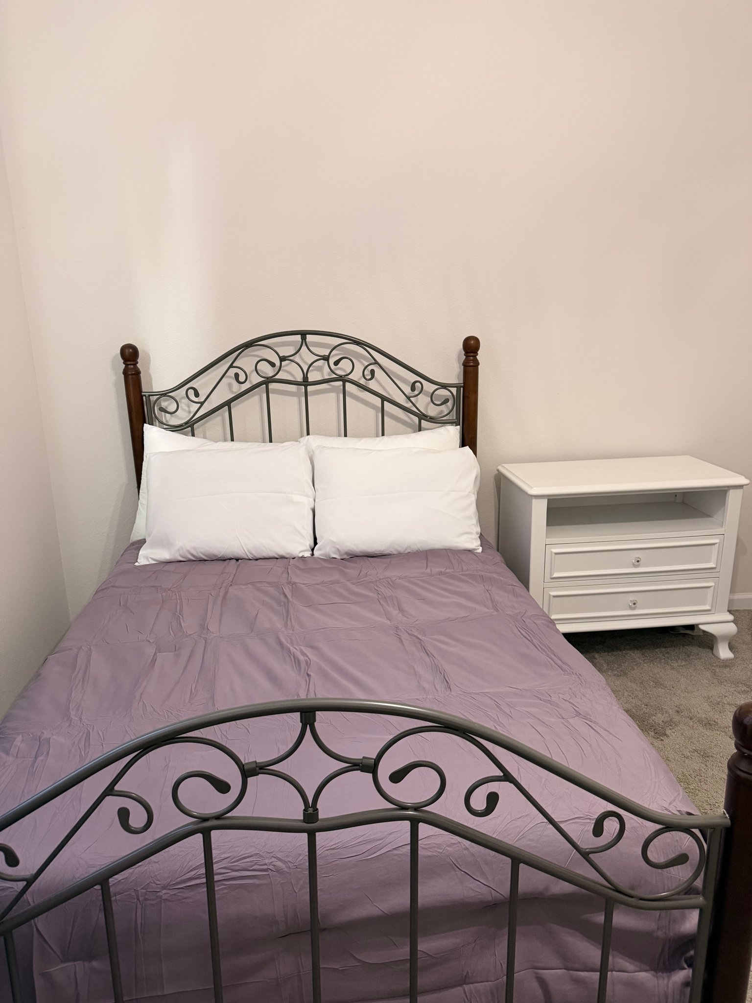 Deland House: 1650 2nd Ave