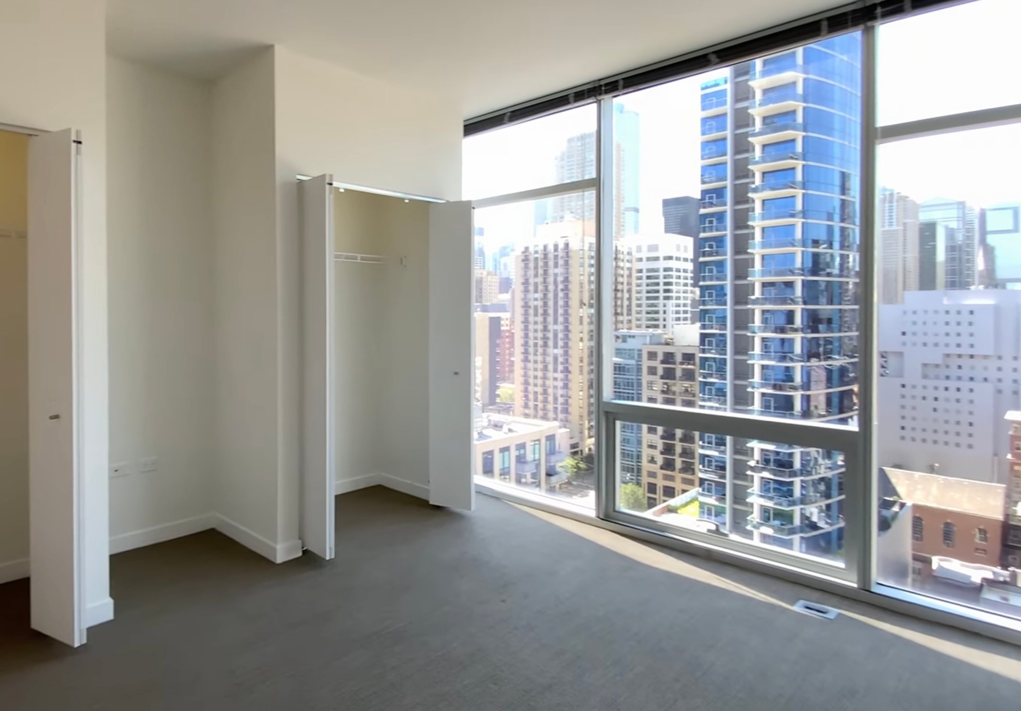 Chicago Condo: 170 W Chicago Ave