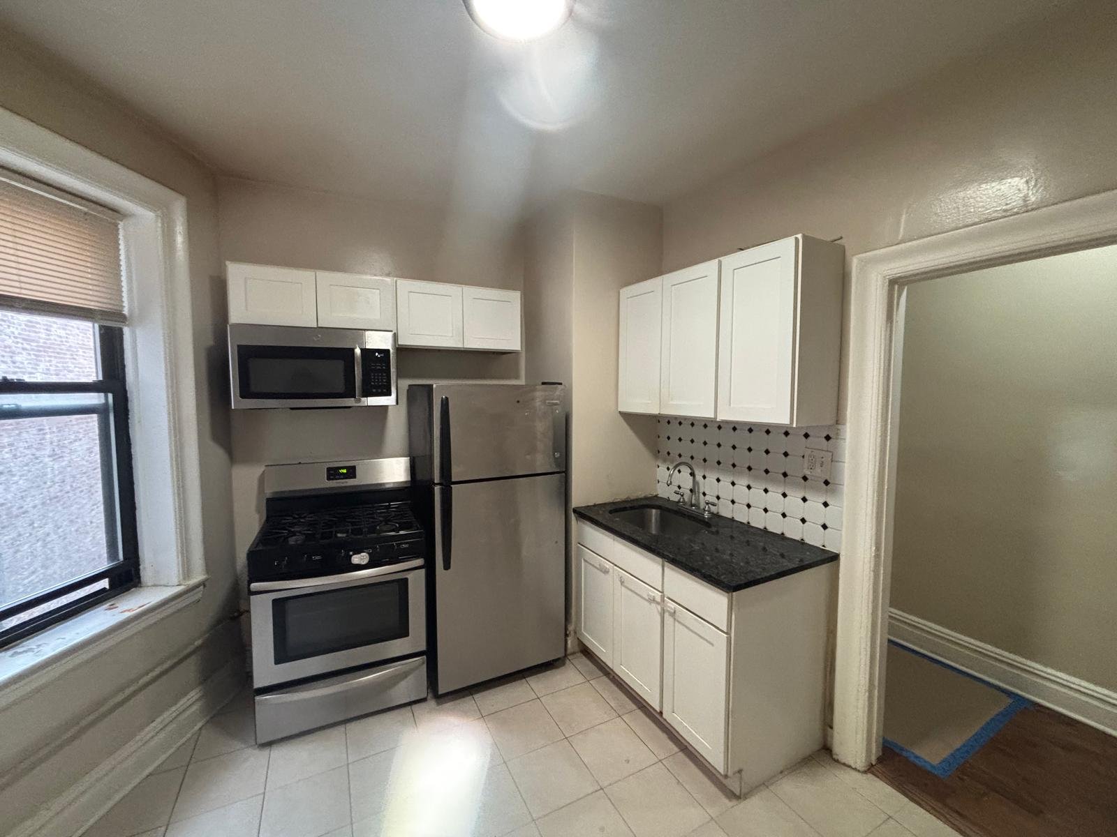 Jersey City Single Room: 93 Fairview Ave. NJ